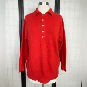 Neiman Marcus Exclusive Cashmere Sweater. Size: M